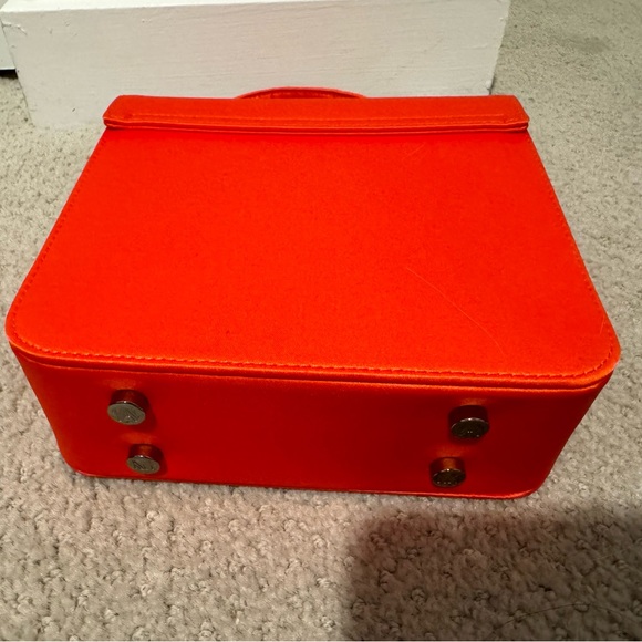 Marcell Von Berlin Flame Colored Money Bag Purse - Picture 8 of 11